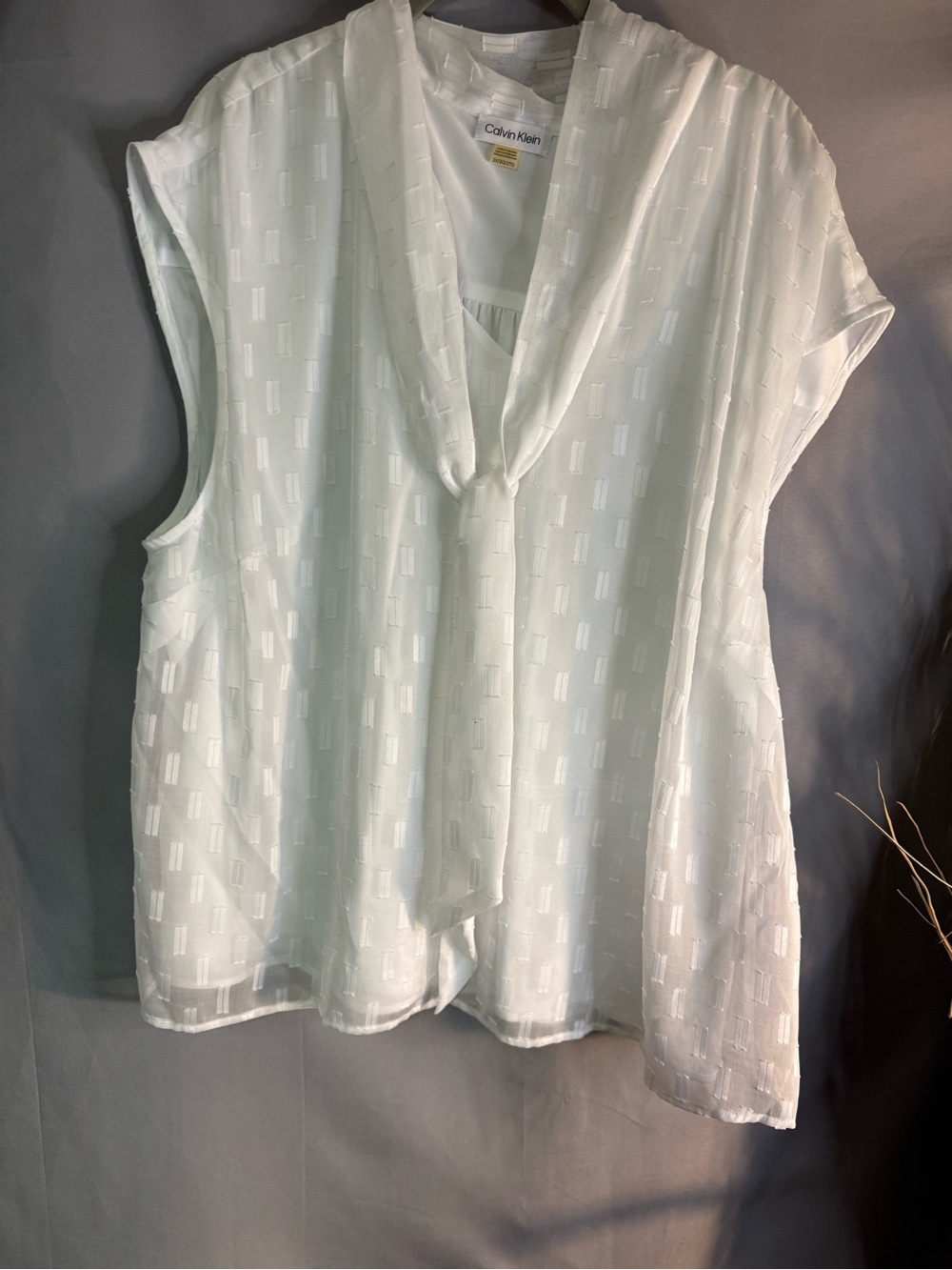Calvin Klein White Tie-Neck Sleeveless Camisole